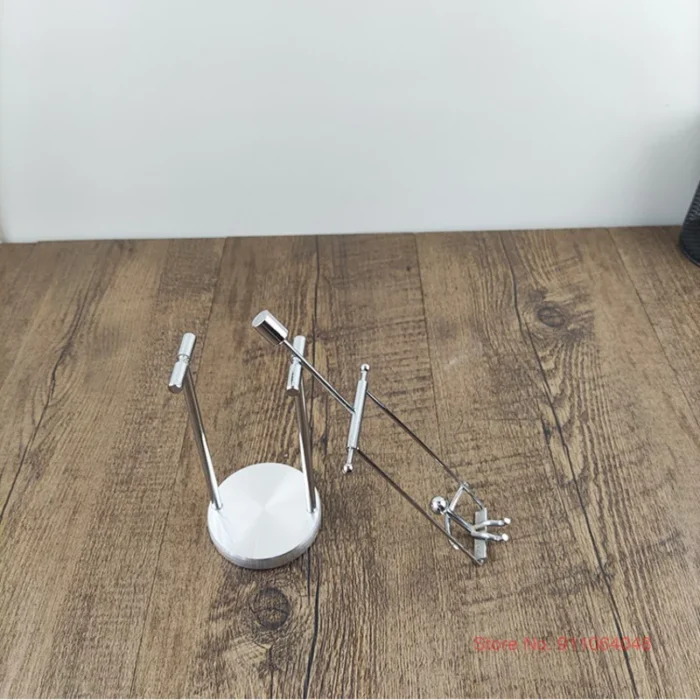 Pendule de newton au design minimaliste