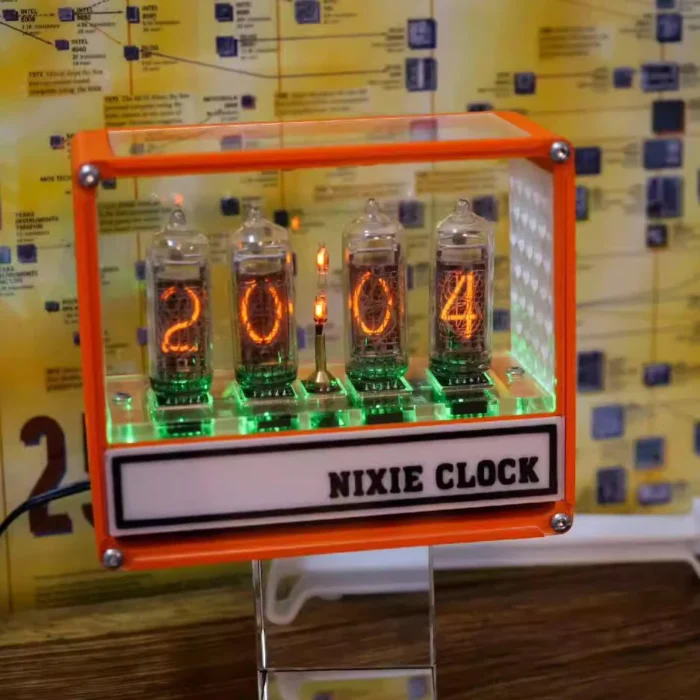 Horloge Nixie rétro avec boîtier rectangle orange