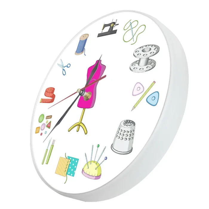Horloge murale moderne pour couturière