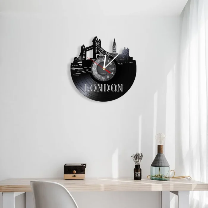 Horloge murale vintage London
