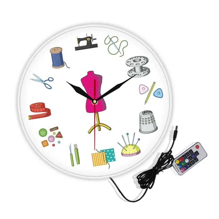 Horloge murale moderne pour couturière