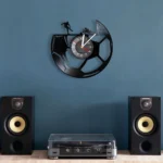 Horloge murale originale en vinyle football – Image 4