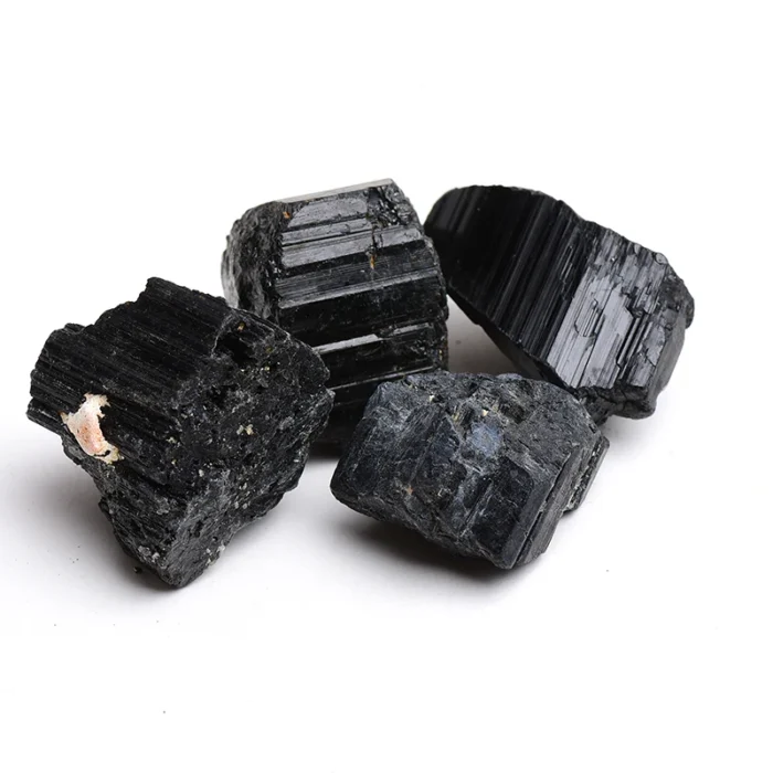 Pierre tourmaline noire brute