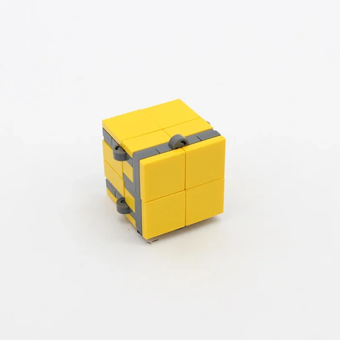 Cube infini plastique modèle