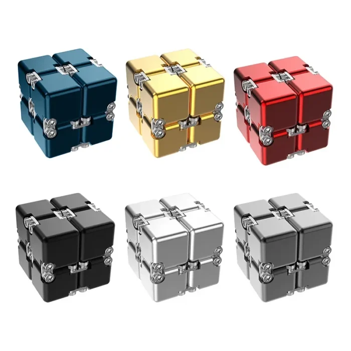 Cube infini design