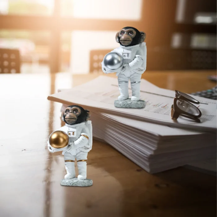 Figurine singe astronaute