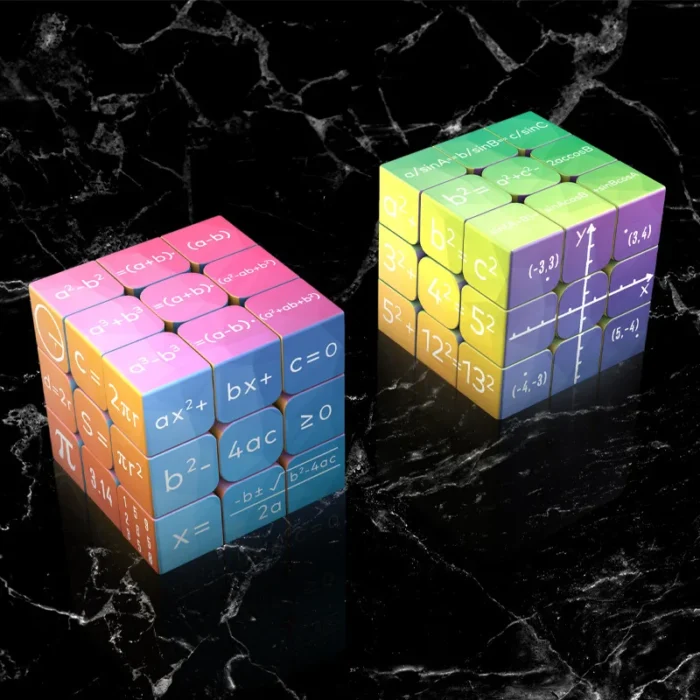 Cube infini à formule scientifique