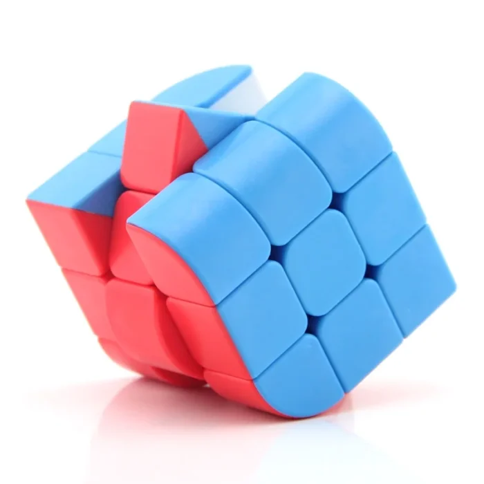 Cube infini surface cambrée